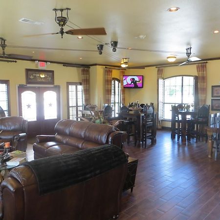 Hotel Texas Cuero المظهر الخارجي الصورة